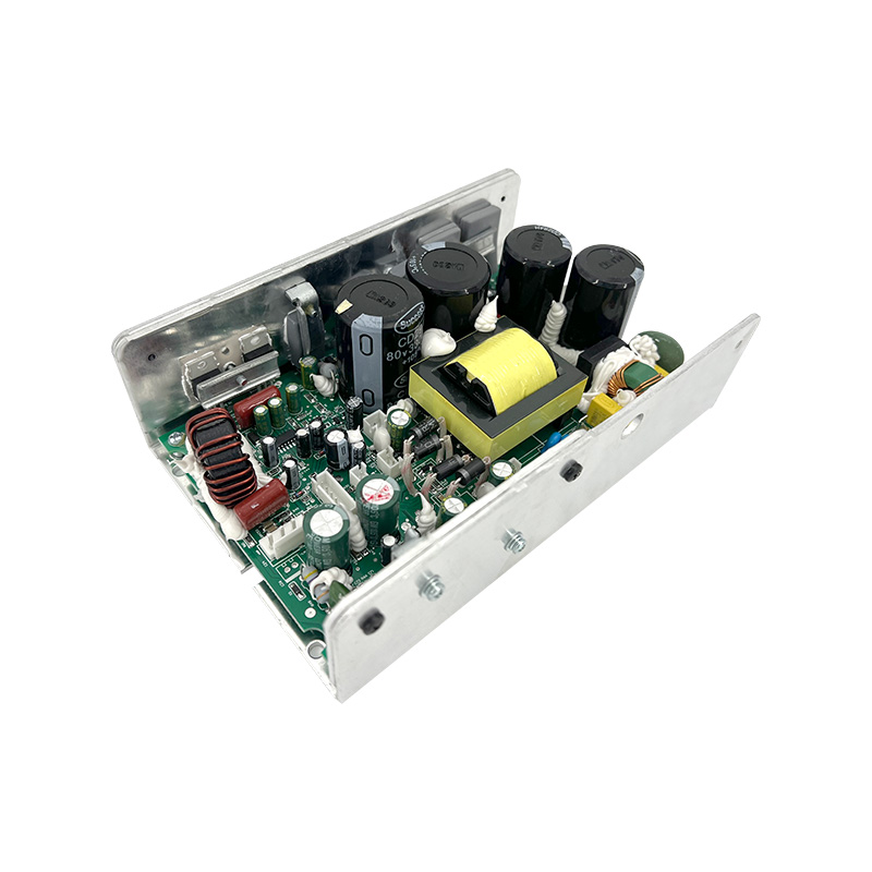 EON180S: LP 400W/4ohm D osztályú fa mélynyomó teljesítményerősítő modul